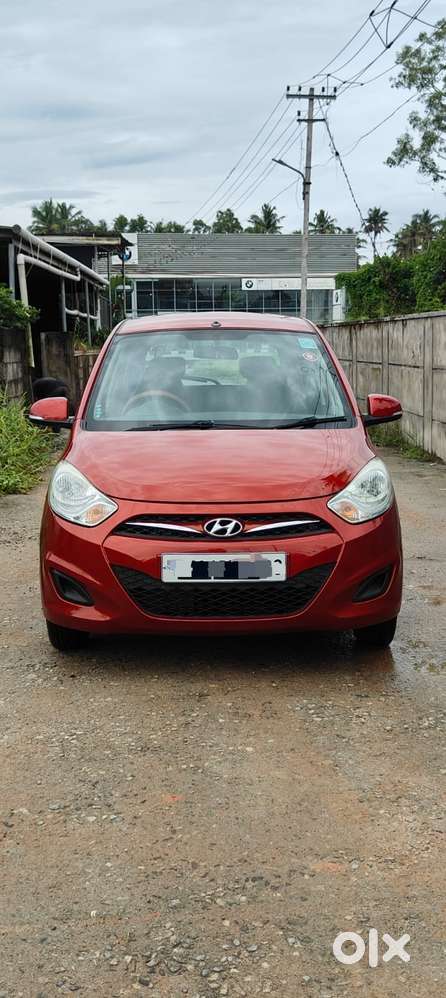 Hyundai i10 Sportz, 2013, Petrol