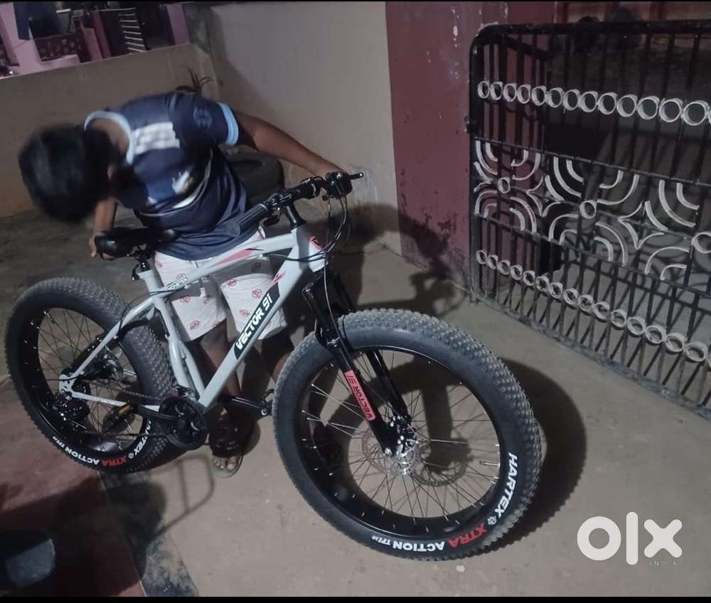 Monster fat bike