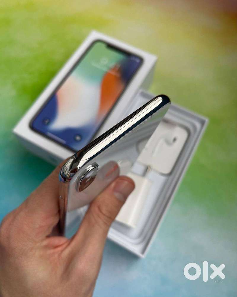 I PHONE XS MAX REFURBISHED ( 256 GB STORAGE )