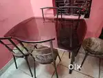 DINING TABLE WITH 6 CHAIR SET IN GOOD CONDITION