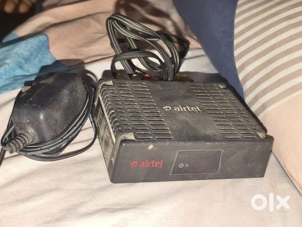 Airtel set-up box with remote and antina