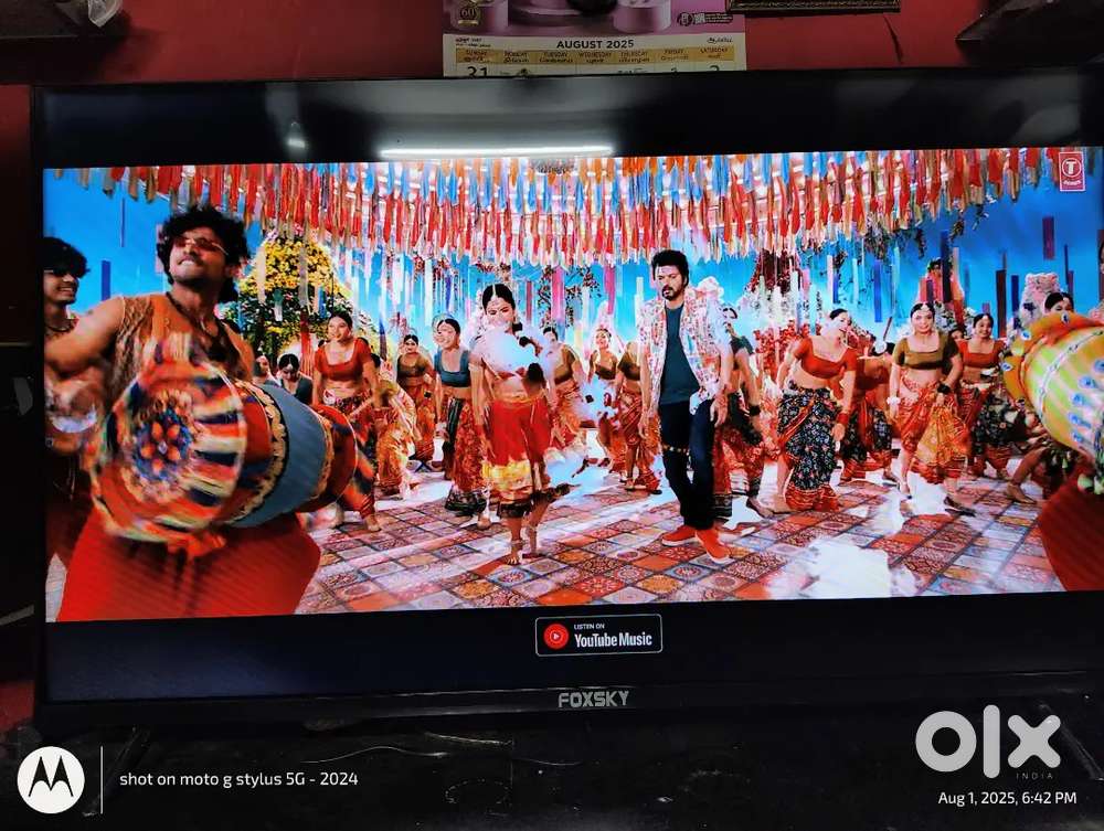 Foxsky  43 inch4K Ultra HD QLED Smart TV with Dolby Audio 4K UHD QLED