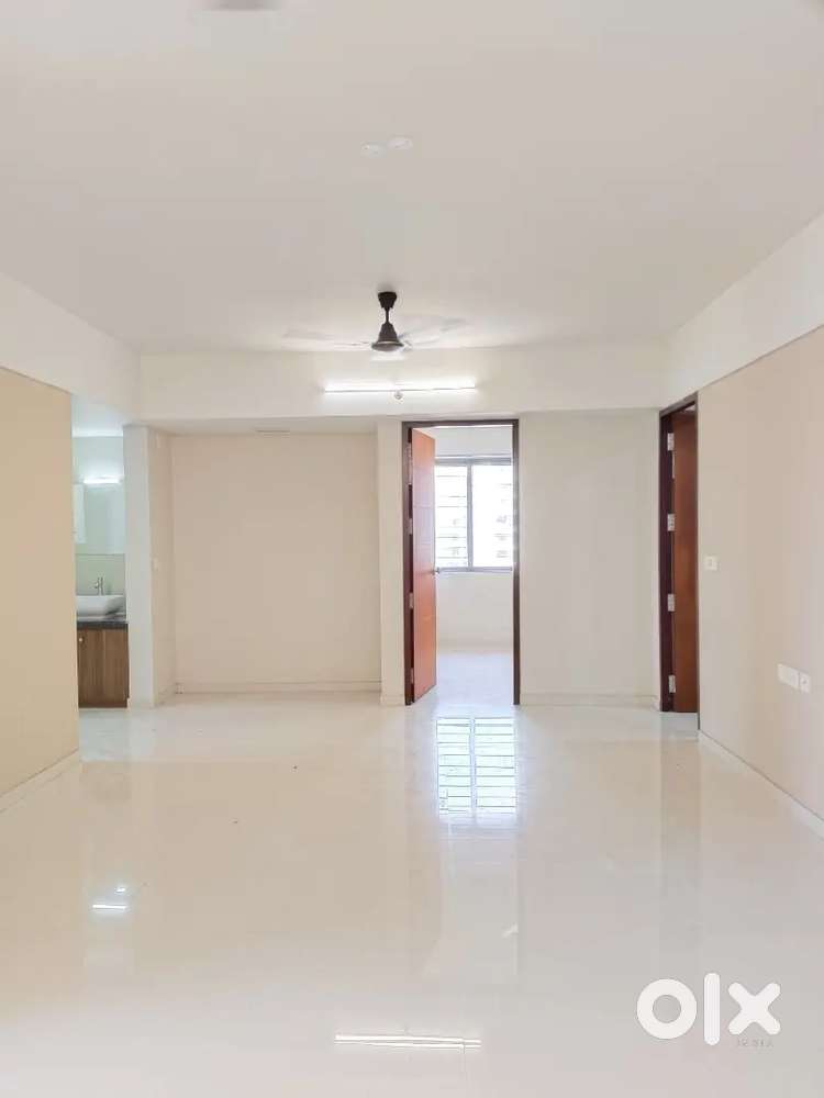 3bhk semi furnished flat Elamakkara