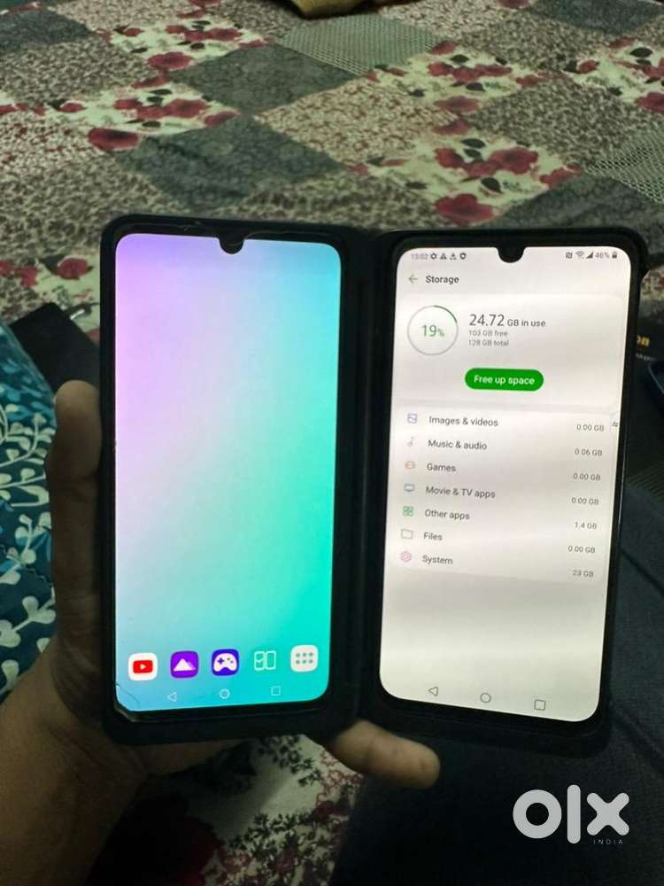 Lg dual screen good condition for sale