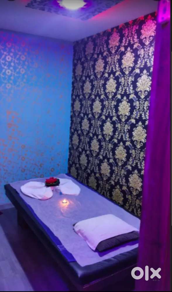 Rent for spa in race course road Vadodara