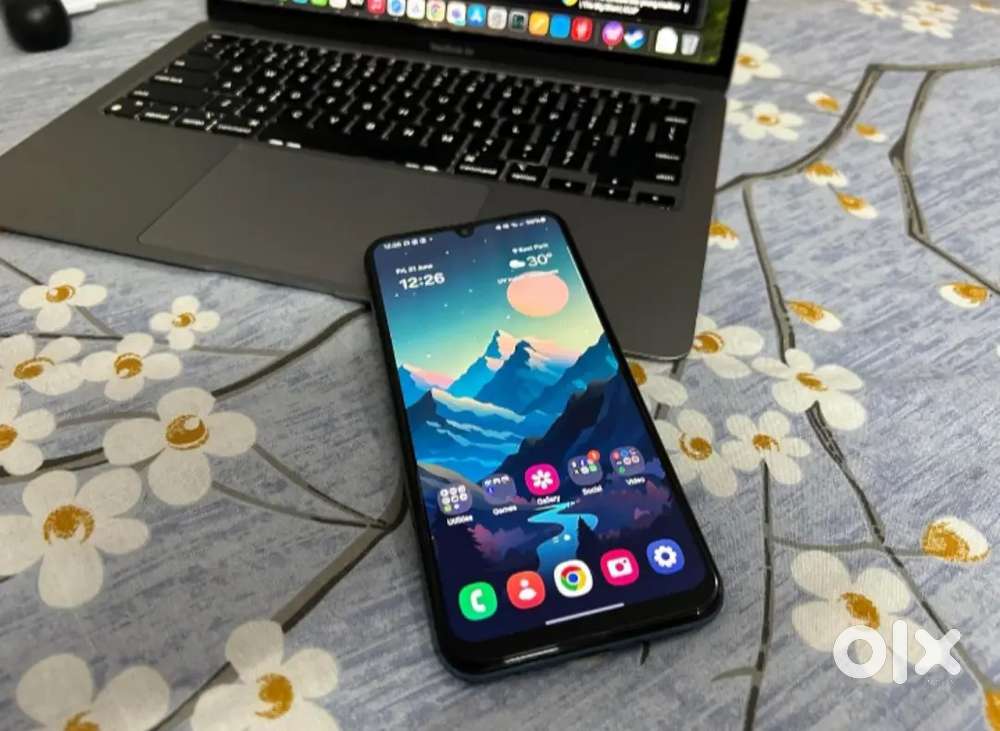 M34 5G 6-128GB GRAPHITE BLACK ONLY PHONE AND CHARGER BOX IS MISPLACED