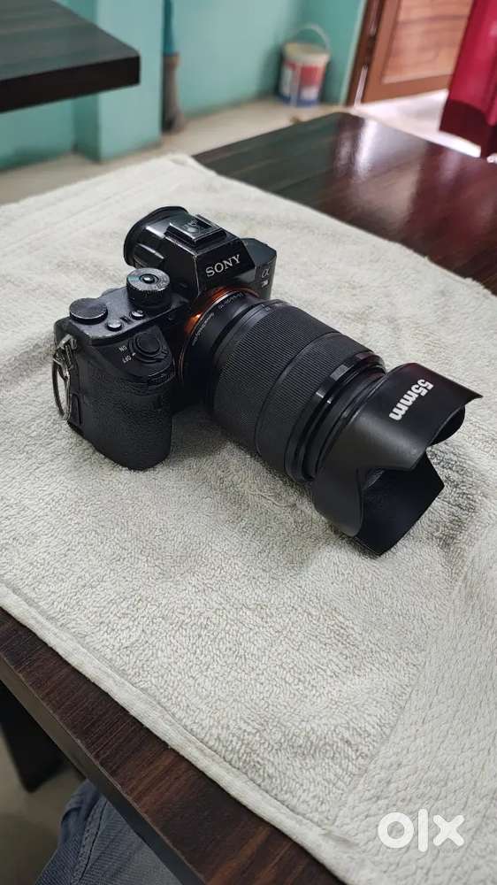 Sony RII Mirrorlens camera