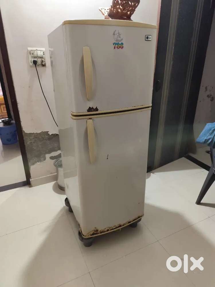 Lg refrigerator(fridge)