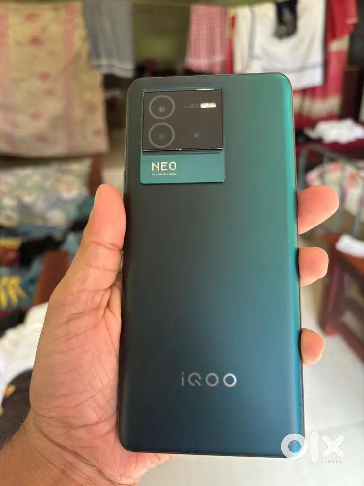 Iqoo neo 6  gaming phone
