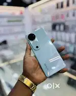Vivo v40 8/128gb