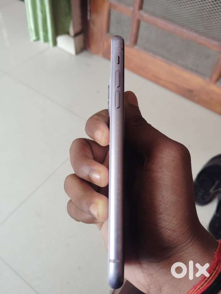 Iphone 11 , 4/64GB Purple