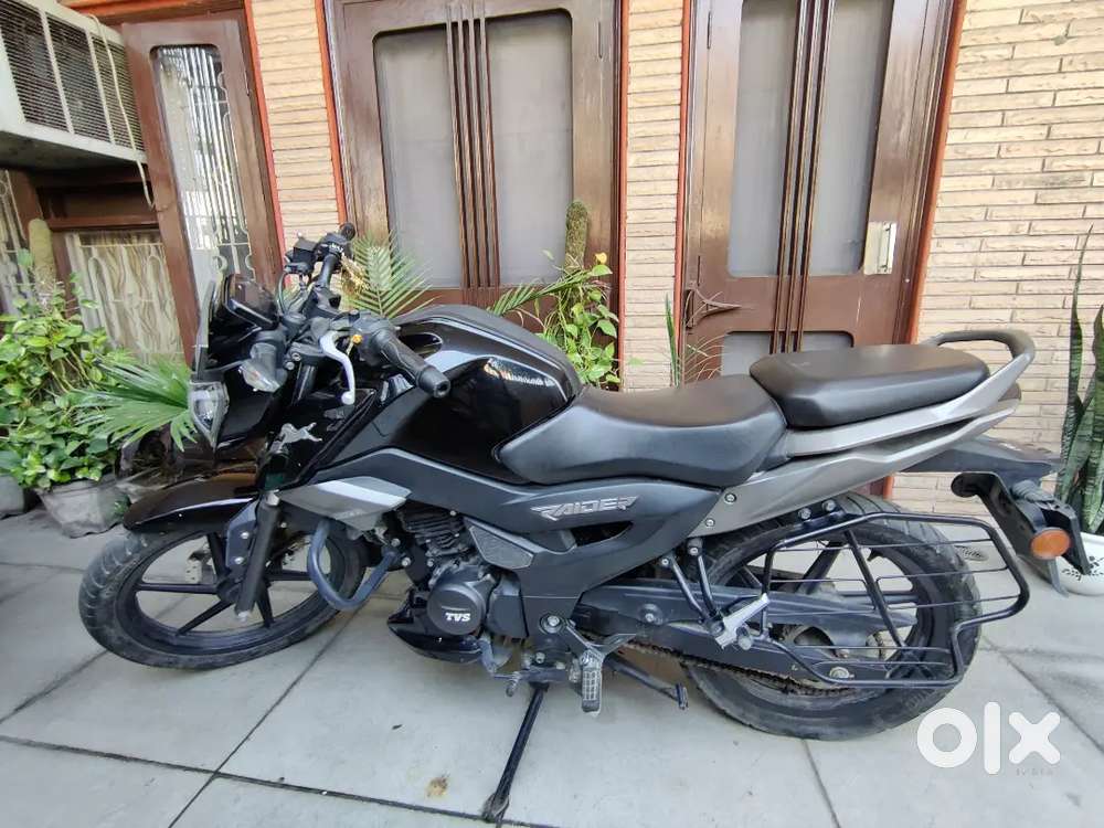 Ride in Style - TVS Raider on top condition!