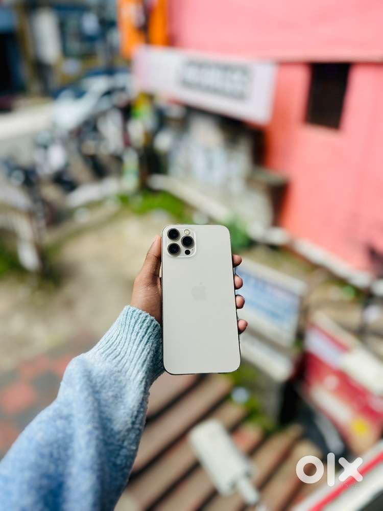 iphone 12 pro max 256 GB 78% Bh Brand new Condition Phone Only ( Gold