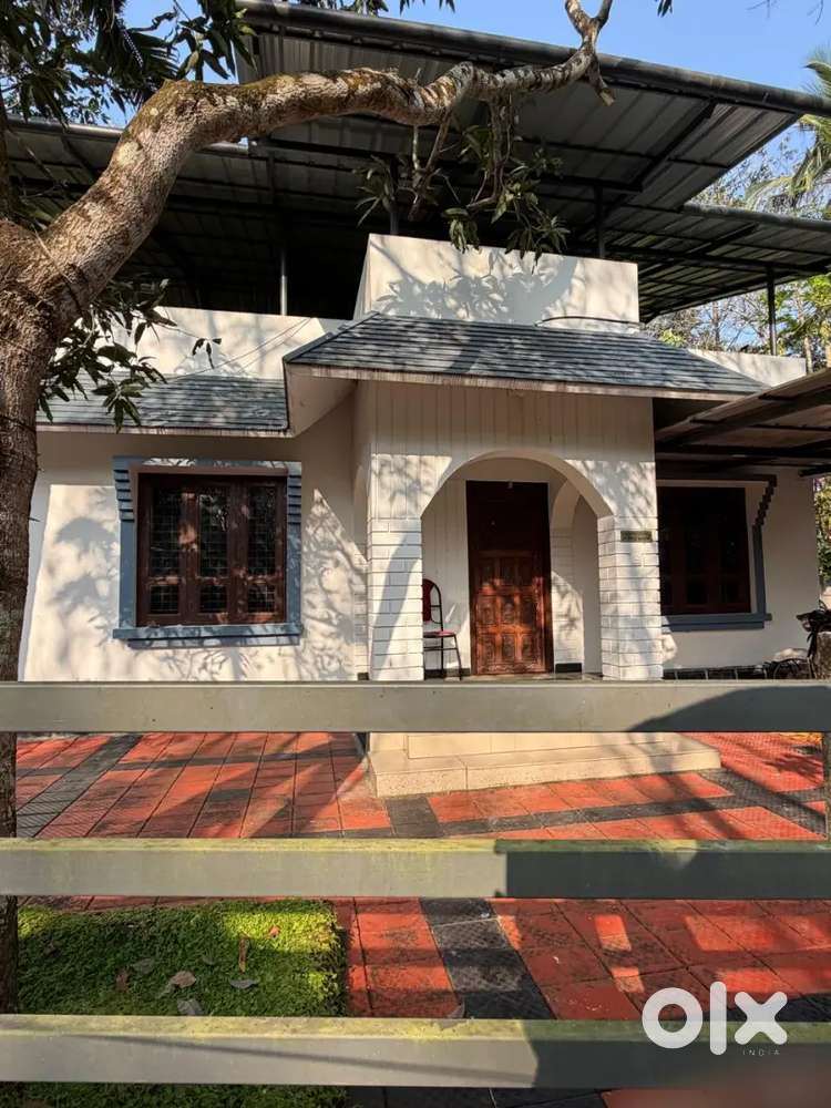 Single storey House for 83 cent plot for sale