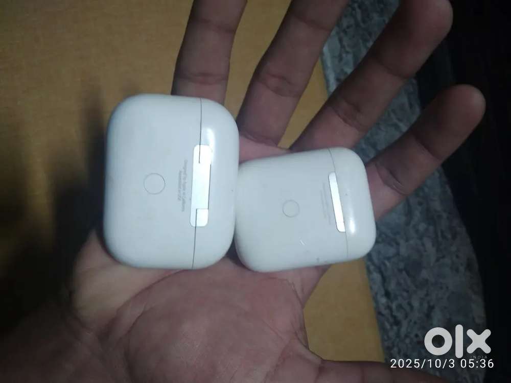 Selling my 2 original airpods