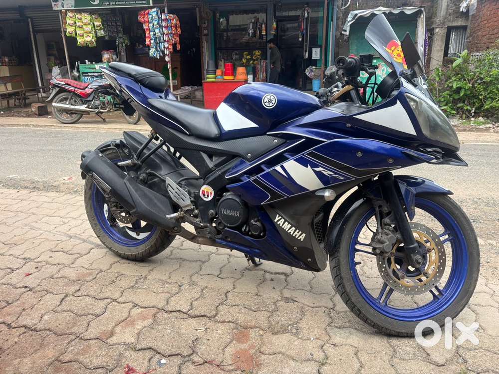 Yahmaha r15 v2