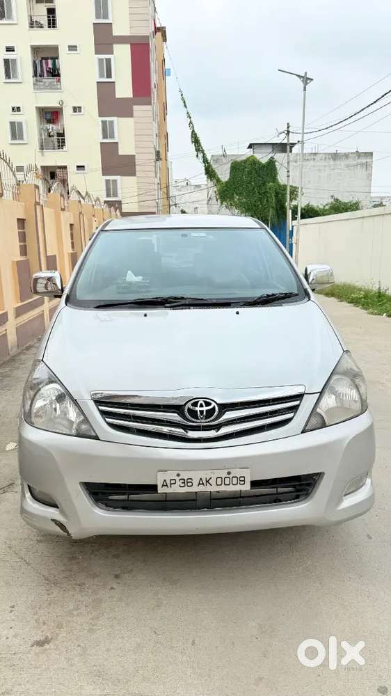 Toyota Innova 2011 Diesel 186000 Km Driven