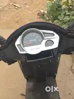 Mahindra Gusto