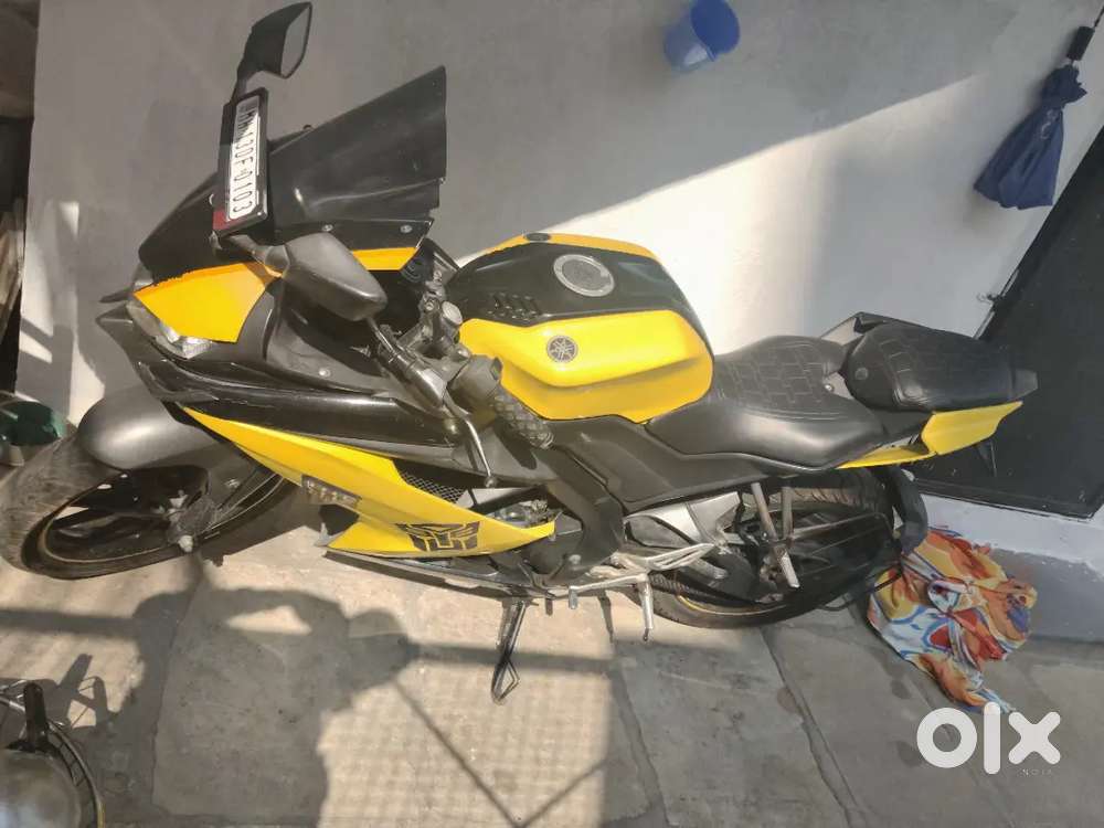 R15 v3 मॉडेल 2019