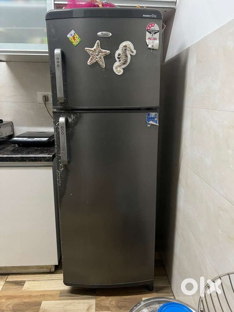Whirlpool double door fridge