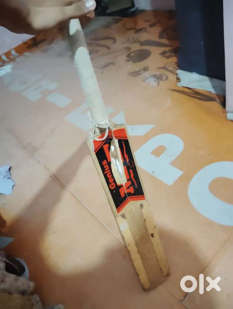 MRF Cricket bat