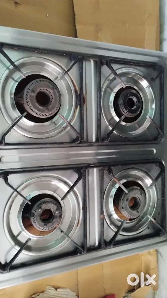 4 burner Gas stove
