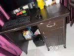 Computer table