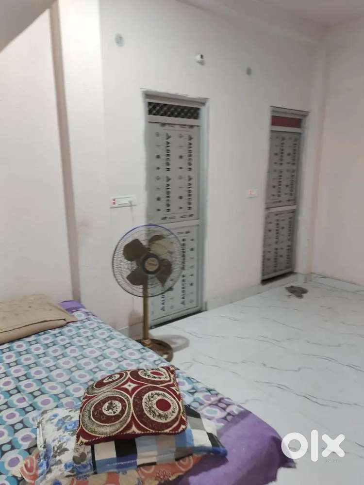 1bhk spacious, newly constructed flat for rent in sikandarpur