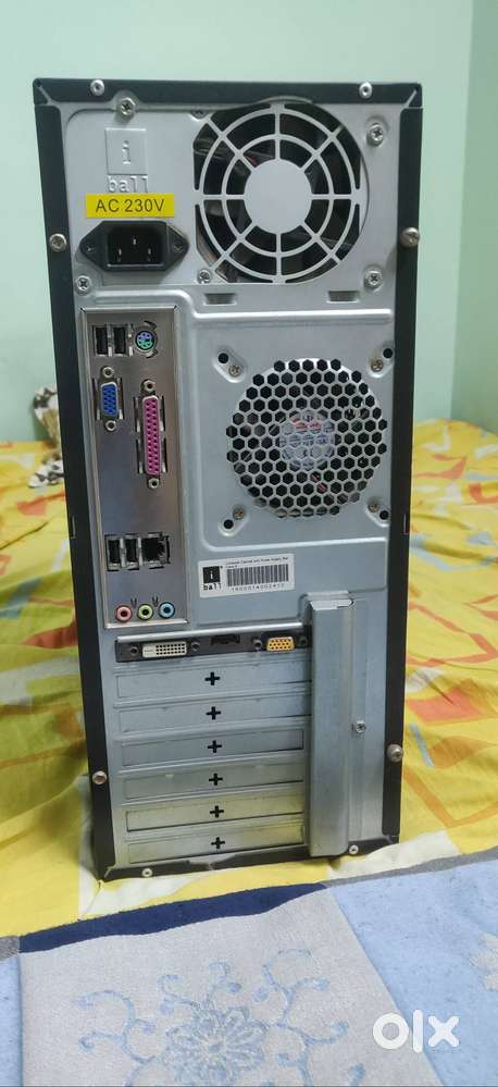 Windows 10 Home with licensed version and product key.