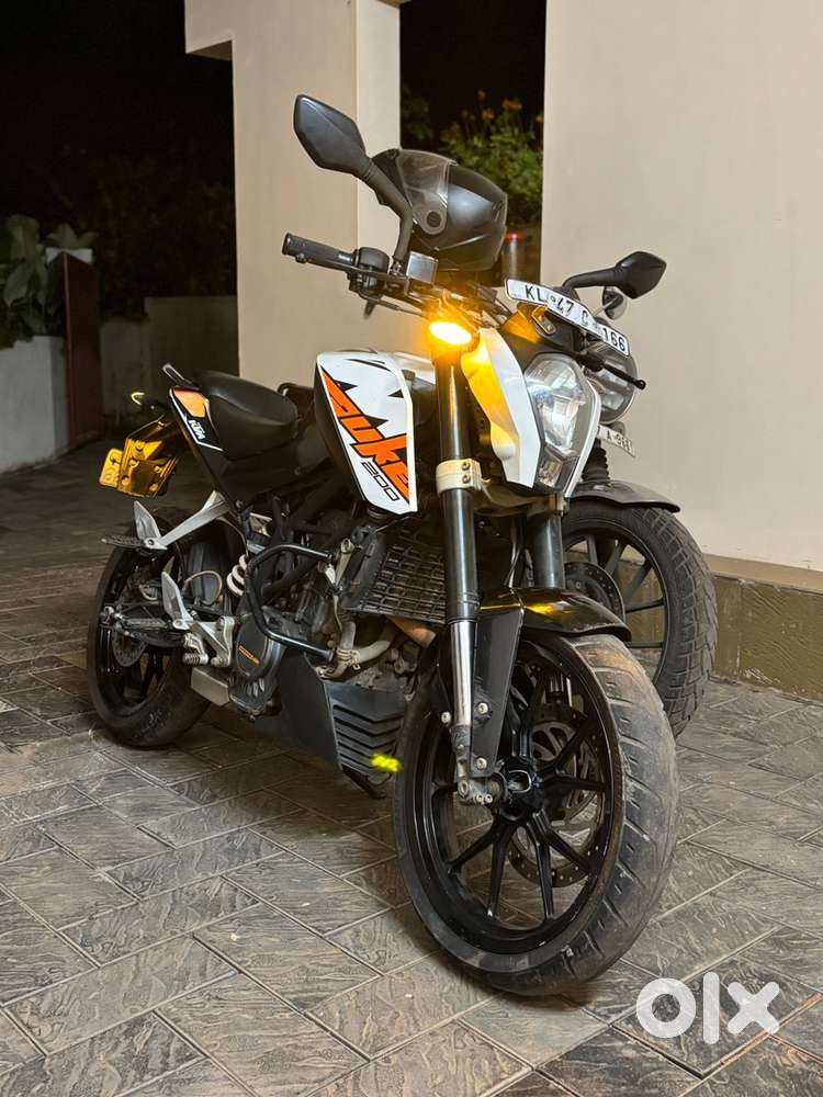Very good condition,Showroom serviced ktm, second owner, neatly used