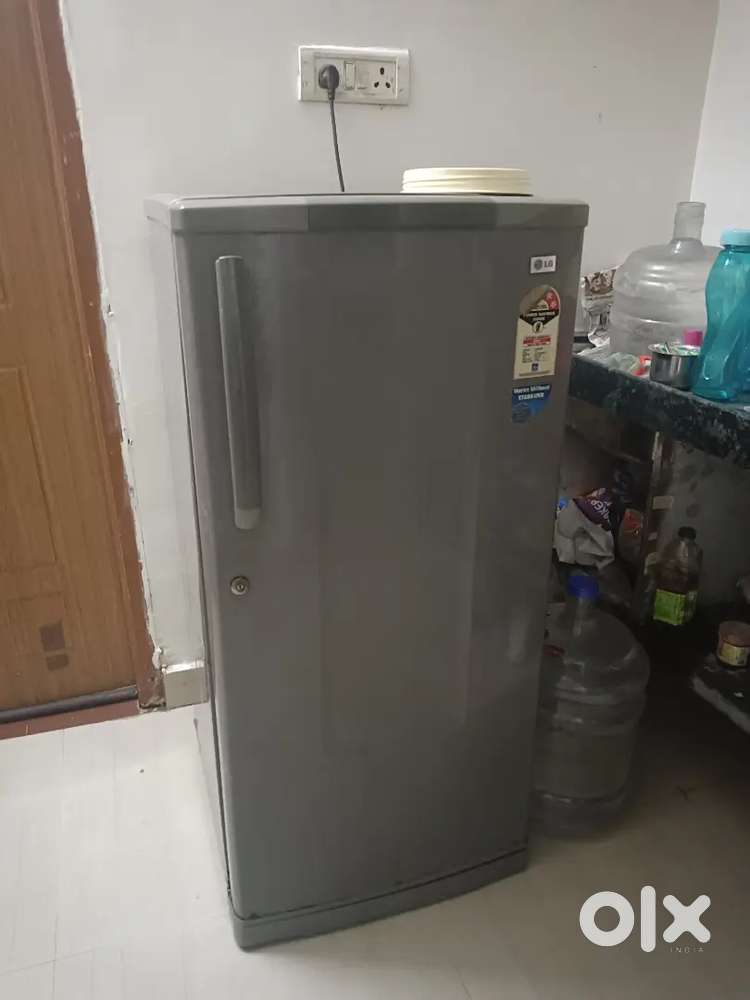 Fridge with single door