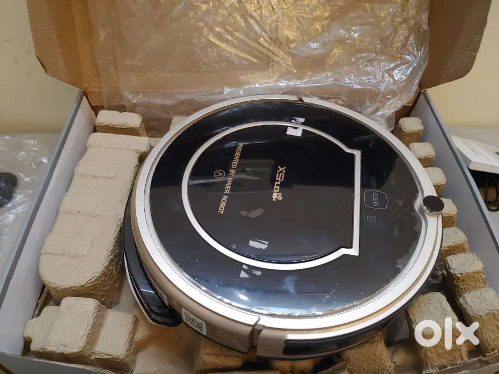 Haier Smart Sweeping Robot