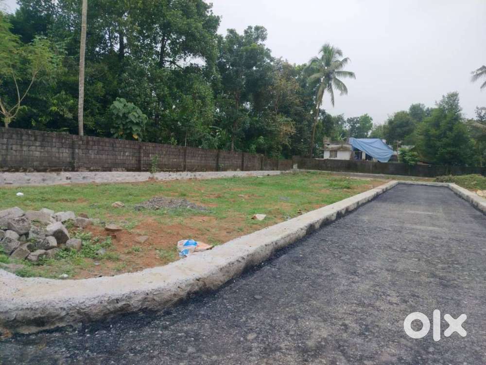 5 Cents of House plot near Nedumbassery