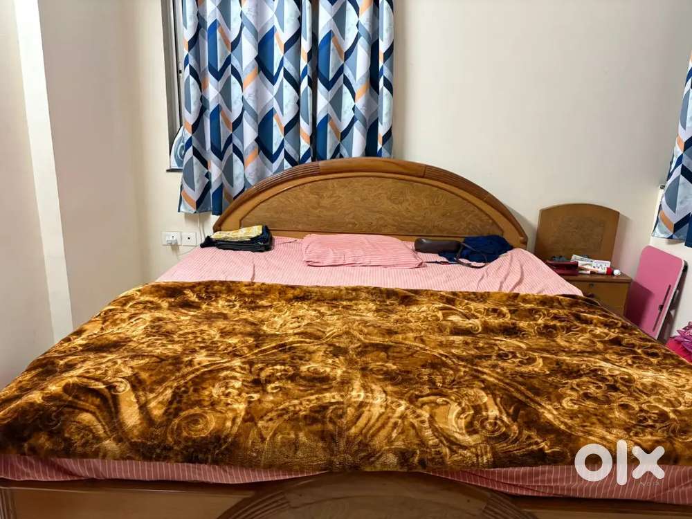 King size bed with side tables