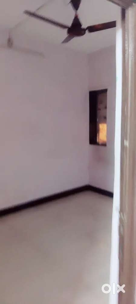 Single room available for bachelor