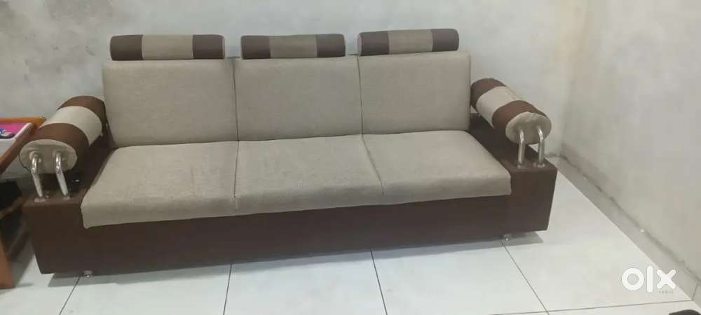 Sofa set (Furniture)