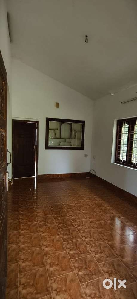 First floor for Rent at Madakkathanam