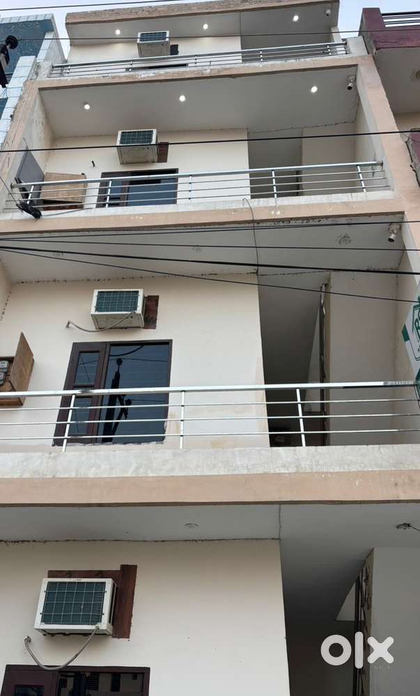 7 rooms pg law gate lpu university