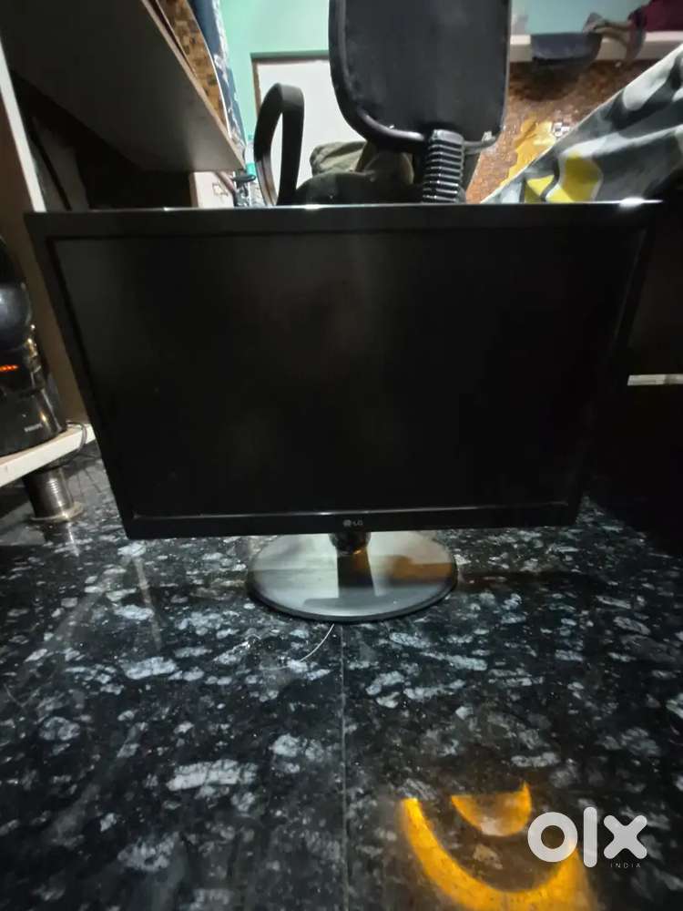 LG 19M38LB, 18.5 Inch(47cm) HD Monitor, 1366 X 768,