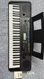 Yamaha PSR E253
