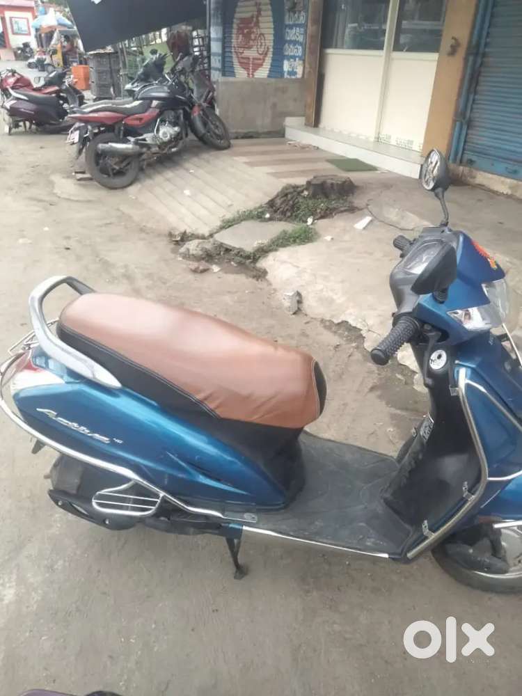Honda activa single hand using no repairs all clear documents