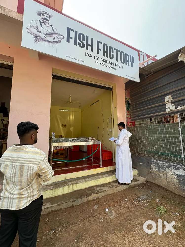 Driver and helper for route sales(fish)