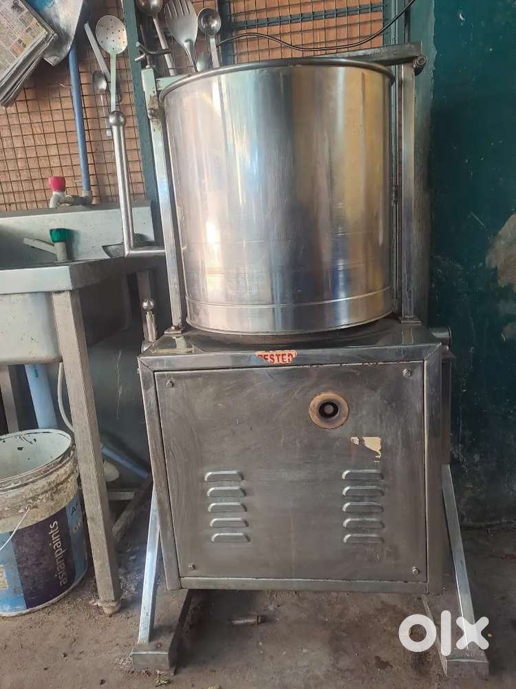 Commercial tilting grinder