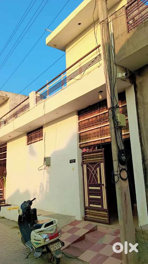 87 gaj in 15.25 lakh