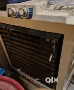 Cooler with exhaust fan