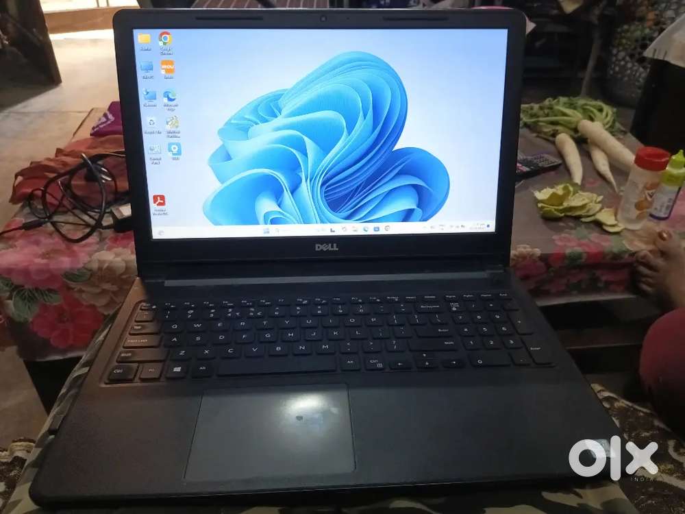 Dell Laptop i3 7th generation Excellent Condition