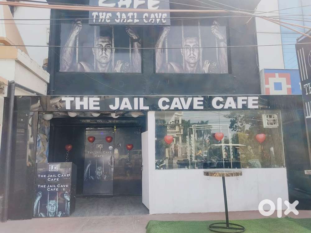 Required service staff cook for restaurant