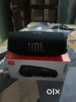 JBL Charge 5
