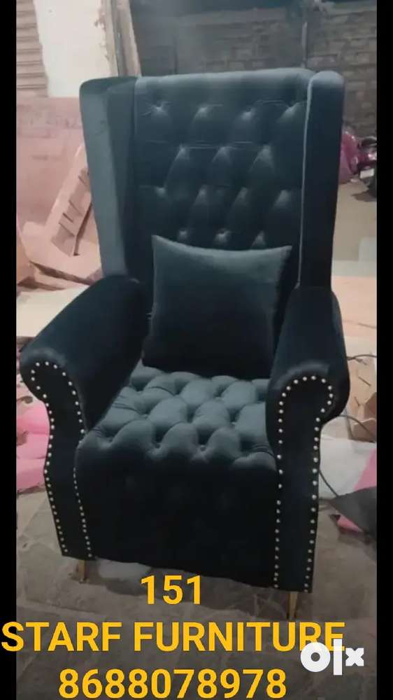 CHAIRS AVAILABLE DIRECTOR MANUFACT UNIT IN STARF FURNITURE