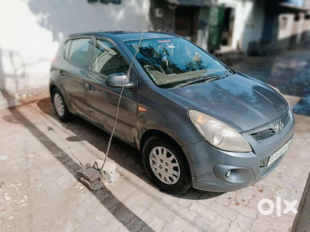 Hyundai i20 2011 CNG & Hybrids Well Maintained